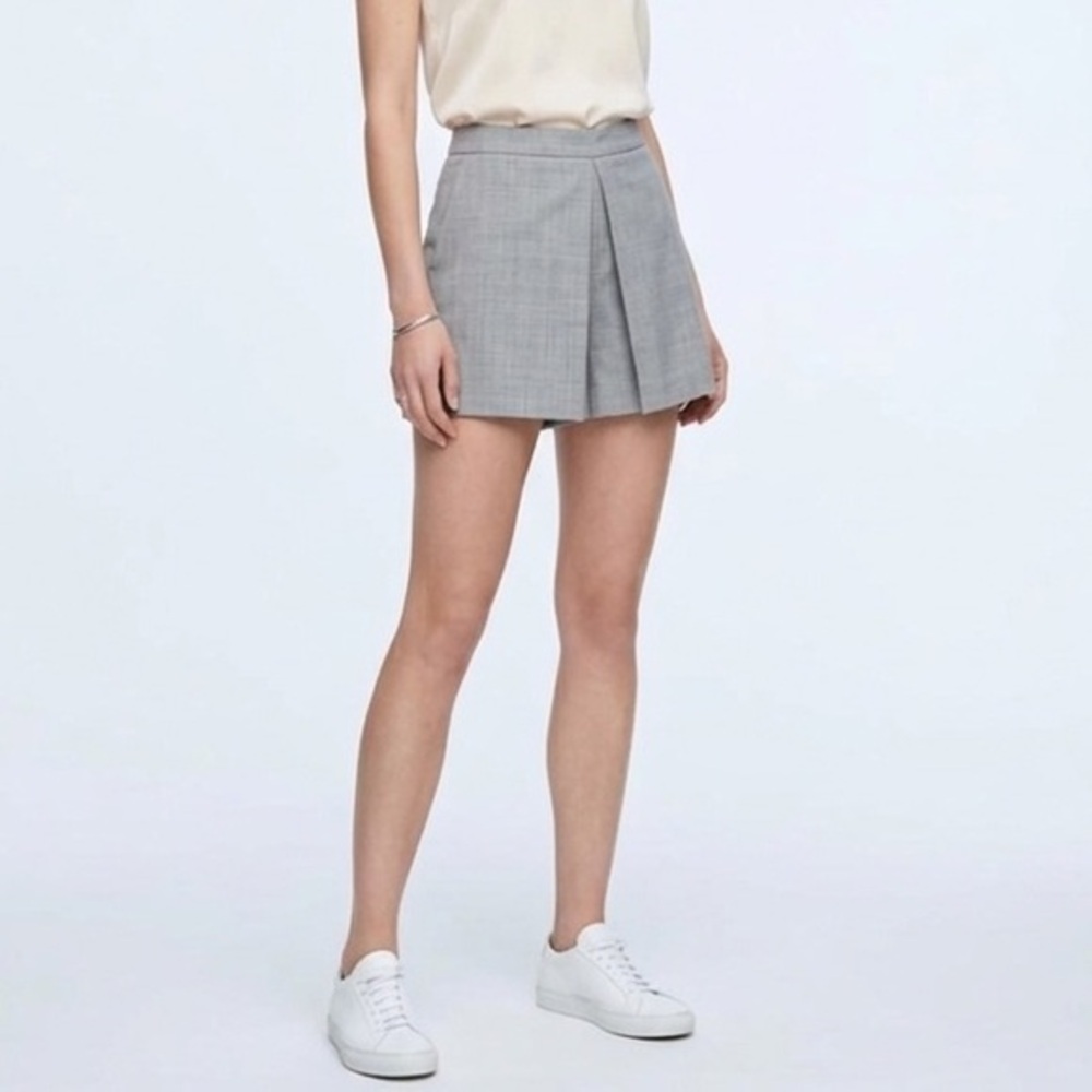 “Forever 21” Highrise Pleaded Preppy Plaid Shorts